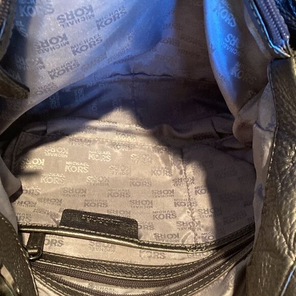 Michael Kors Silver metallic Leather Purse - Picture 8 of 9